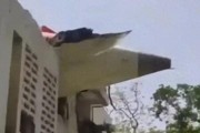 东阳印度一波音787客机坠毁机上242人、地面5名学生遇难！我驻印度使馆：机上无中国籍乘客